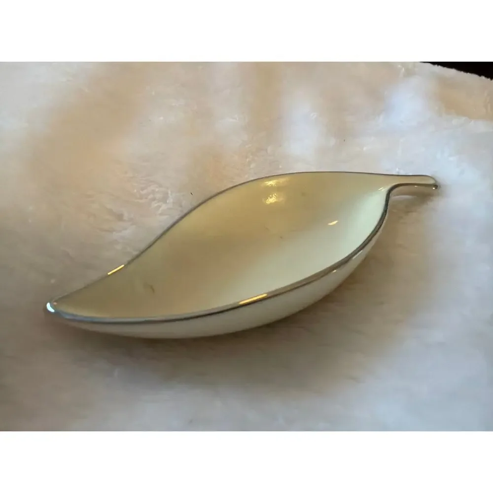 Lenox Hand Painted Platinum Leaf Shaped Trinket Dish Porcelain Jewelry Tray